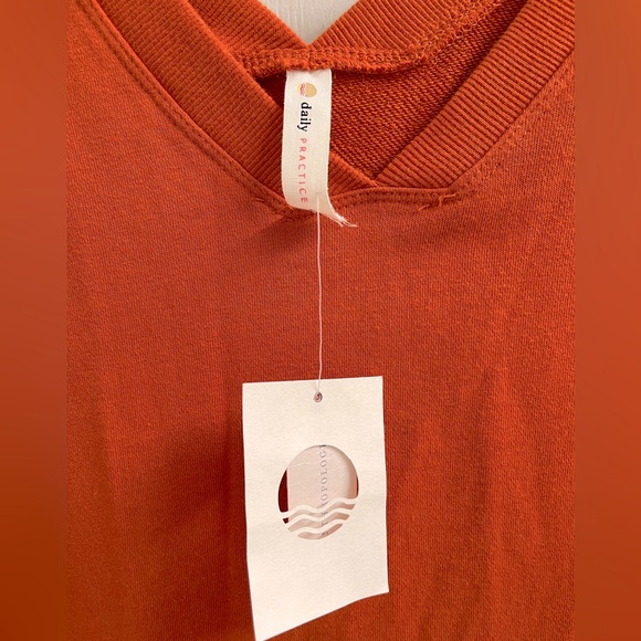 NWT Daily Practice by Anthropologie Puff Sleeve Polka Dot Sweatshirt Top Size S - Picture 5 of 8